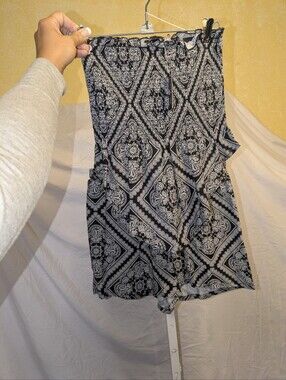 New Look 100% Rayon Black White Geometric Boho Festival Set Size MEDIUM NWT'S